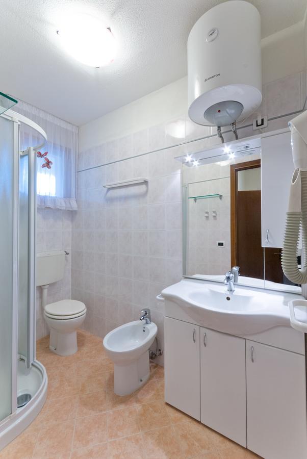 White Star Appartement Bibione Buitenkant foto